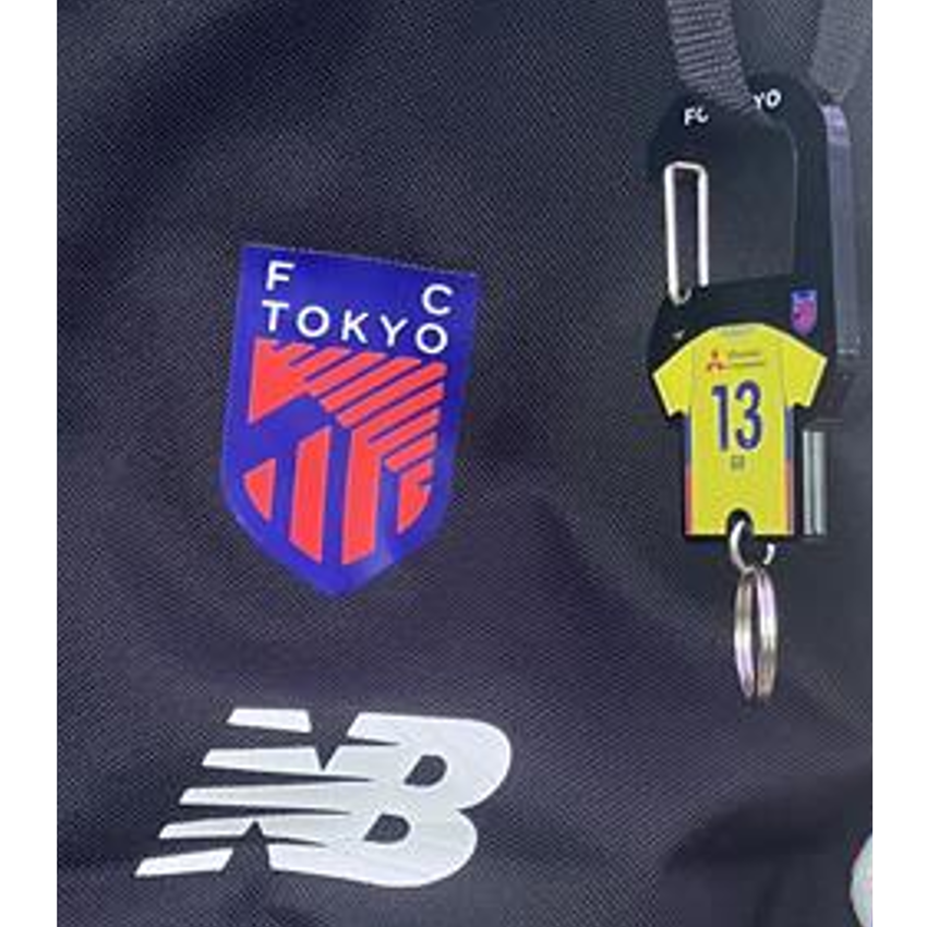 FC東京 【シークレット】ユニフォーム型アクリルカラビナ