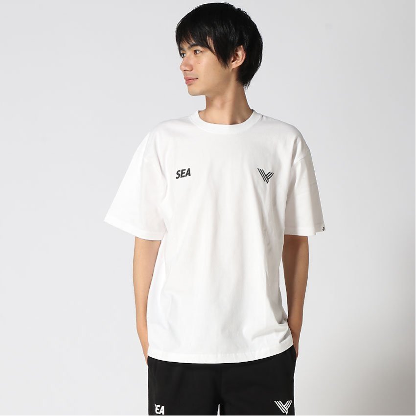 希少　東京ヴェルディ　Ｊリーグ　公認商品　トレーナー　サッカー　フリーサイズ 東京ヴェルディ WIND AND SEA×東京ヴェルディ CREWNECK｜【公式