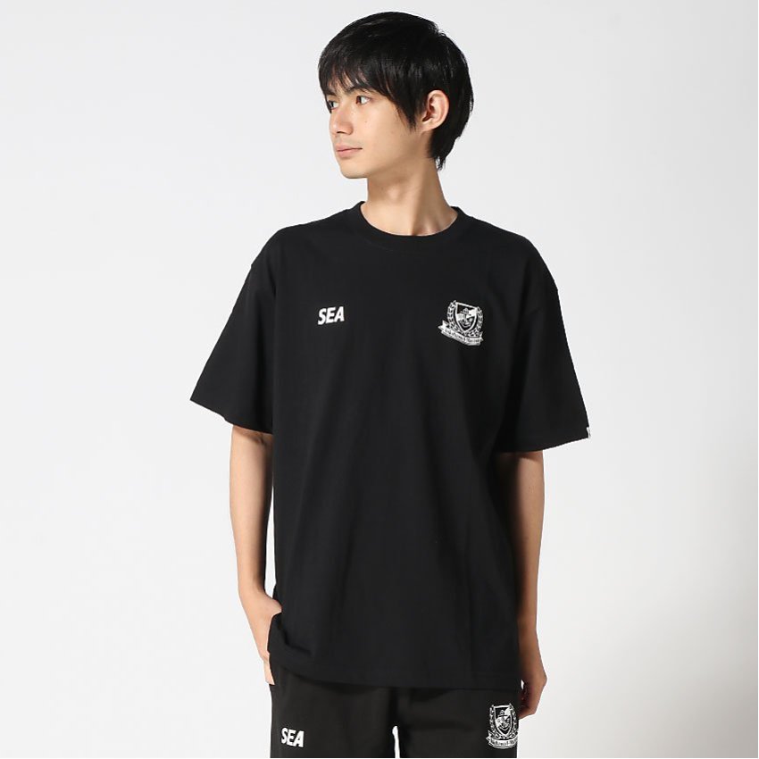 横浜F・マリノス2019年移動着 TANGO ロングスリーブグラフィックTシャツ 横浜F・マリノス2019年移動着 TANGO ロングスリーブグラフィック